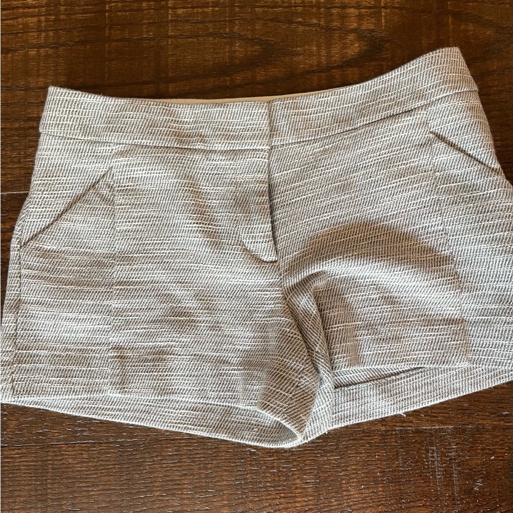 Beautiful Ann Taylor Loft shorts, size 4